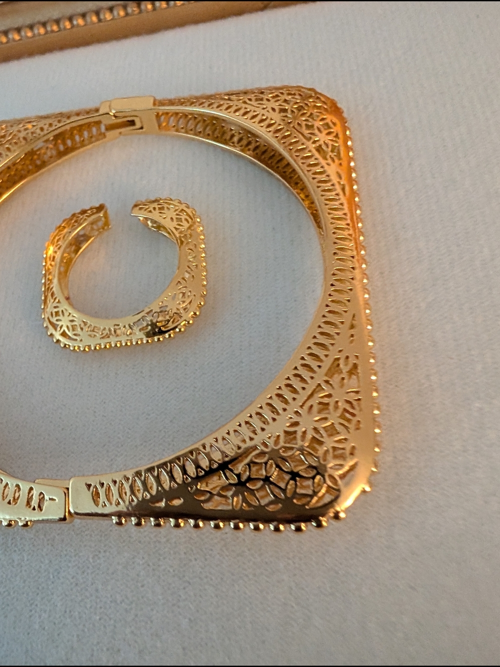 Gold Filigree Bracelet and Ring Size 7.5 - Picture 9 of 14